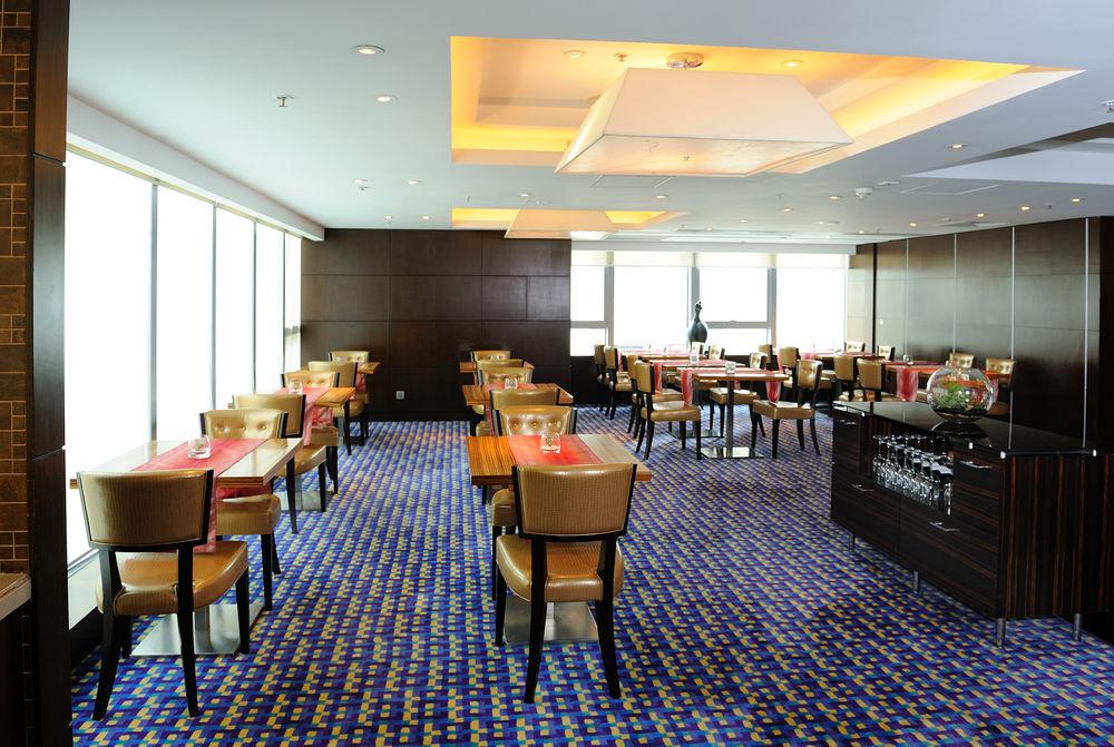 โรงแรม คอร์ตยาร์ด บาย แมริออท