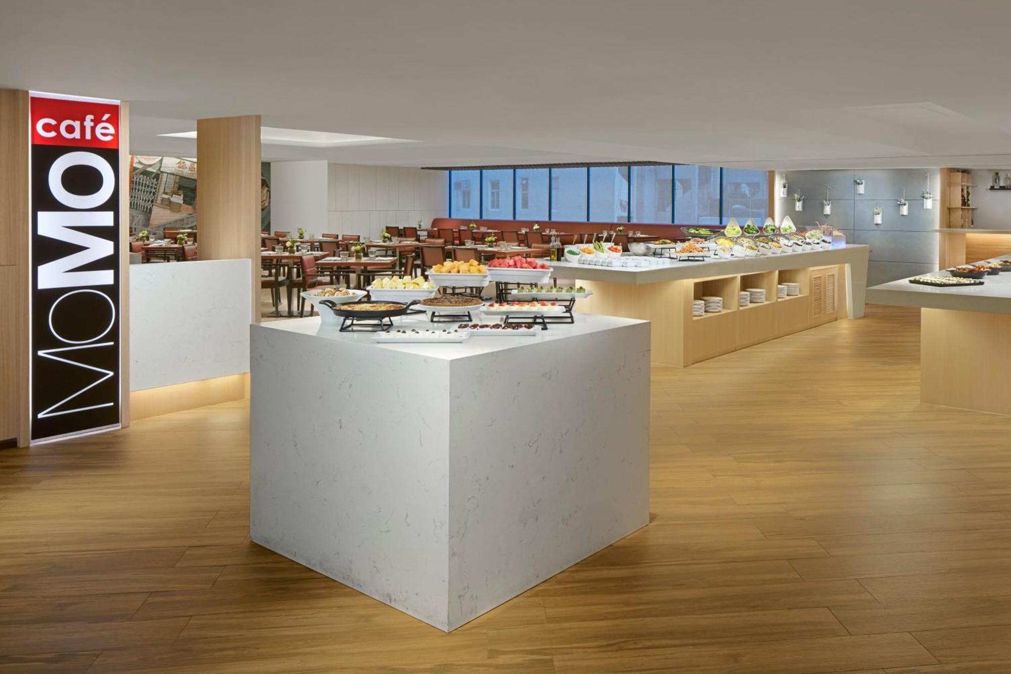 Courtyard By Marriott Hotel