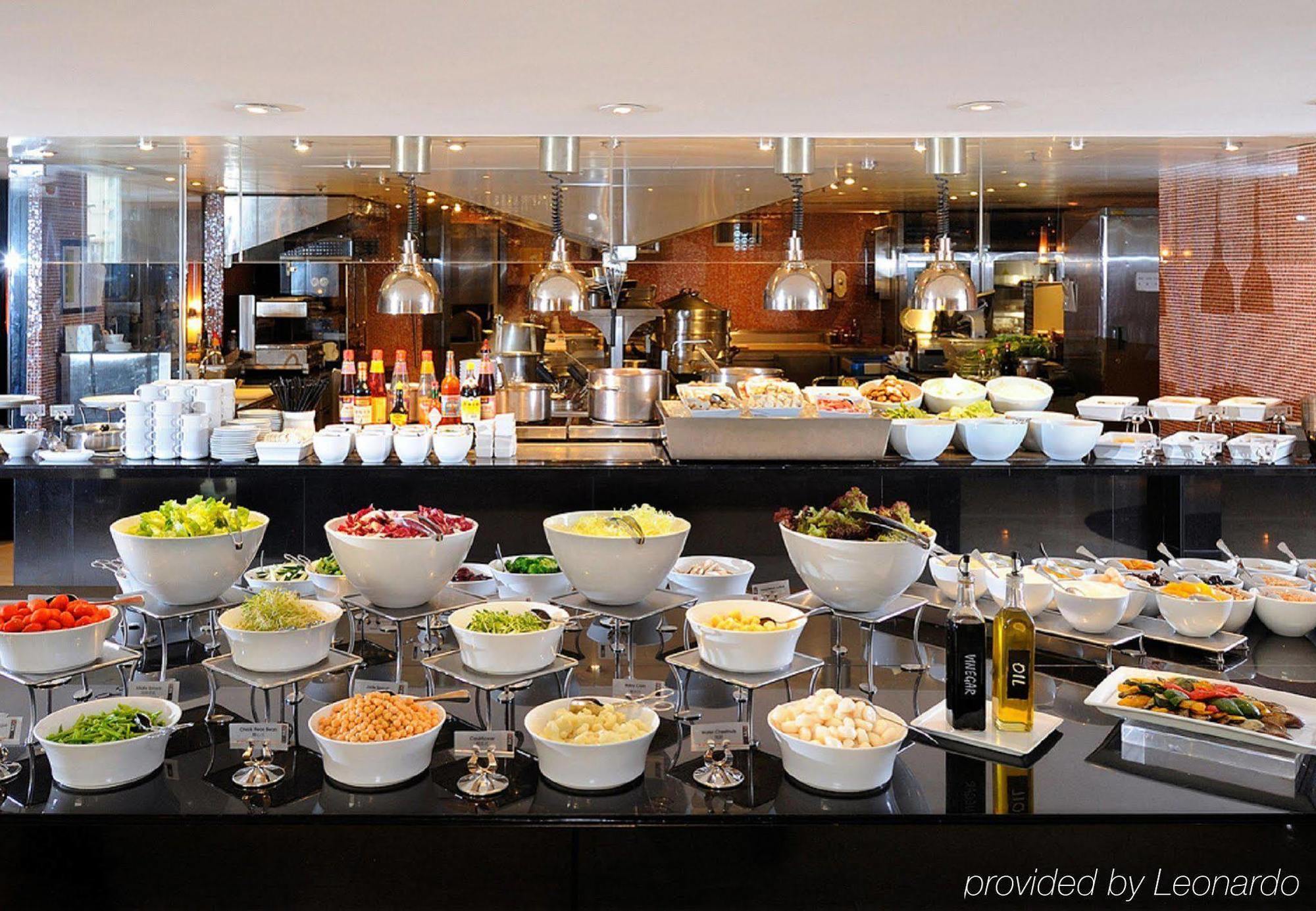 Courtyard By Marriott Hotel 4*